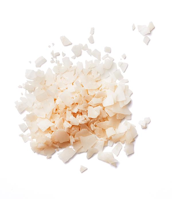 Naturopathica Sweet Birch Magnesium Bath Flakes texture